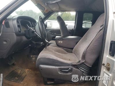 Zdjęcie 7 z 12 samochodu: 2001 DODGE RAM 2500 VIN:1B7KF23Z91J612335 - miniatura