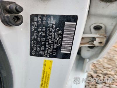 Zdjęcie 12 z 12 samochodu: 2017 HYUNDAI ACCENT SE VIN:KMHCT4AE6HU221379 - miniatura