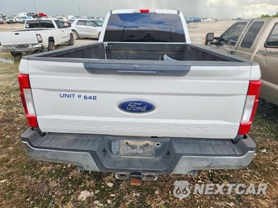 Zdjęcie 6 z 12 samochodu: 2019 FORD F350 SUPER DUTY VIN:1FT8W3DT8KEE82147 - miniatura