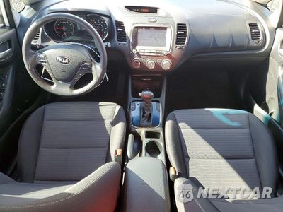 Zdjęcie 8 z 13 samochodu: 2018 KIA FORTE LX VIN:3KPFL4A76JE257628 - miniatura