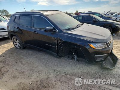 Czwarte zdjęcie samochodu z boku: 2019 JEEP COMPASS LATITUDE VIN:3C4NJDBBXKT631014 - miniatura
