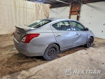 Trzecie zdjęcie samochodu z tyłu: 2013 NISSAN VERSA 1.6 S VIN:3N1CN7AP5DL869448 - miniatura