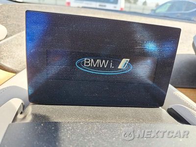 Zdjęcie 9 z 13 samochodu: 2019 BMW I3 REX VIN:WBY8P4C51K7D86596 - miniatura