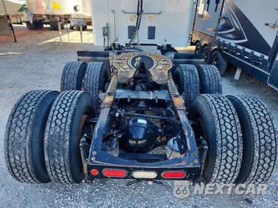 Zdjęcie 14 z 14 samochodu: 2018 PETERBILT 579 SEMI TRUCK VIN:1XPBDP9X4JD474046 - miniatura