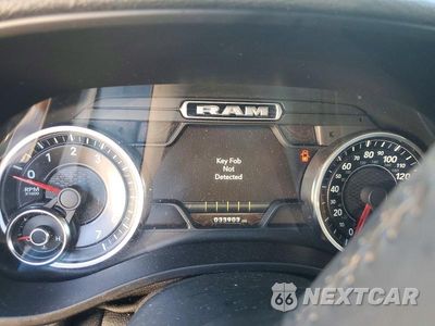 Zdjęcie 9 z 12 samochodu: 2019 RAM 1500 LARAMIE VIN:1C6RREJT3KN819584 - miniatura