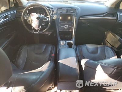 Zdjęcie 8 z 12 samochodu: 2020 FORD FUSION TITANIUM VIN:3FA6P0K92LR118370 - miniatura