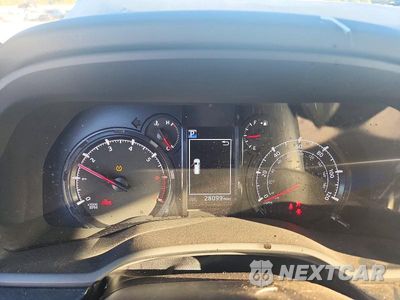 Zdjęcie 9 z 12 samochodu: 2023 TOYOTA 4RUNNER SR5 VIN:JTEMU5JR5P6139852 - miniatura