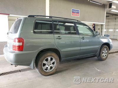 Trzecie zdjęcie samochodu z tyłu: 2004 TOYOTA HIGHLANDER BASE VIN:JTEEP21A740006285 - miniatura