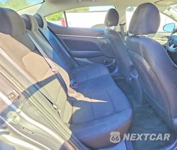 Zdjęcie 10 z 13 samochodu: 2020 HYUNDAI ELANTRA SEL VIN:5NPD84LF1LH518899 - miniatura