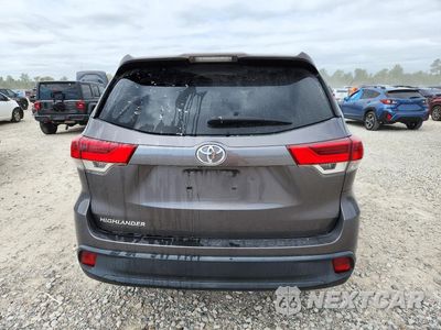 Zdjęcie 6 z 13 samochodu: 2018 TOYOTA HIGHLANDER LE VIN:5TDZZRFH3JS254721 - miniatura