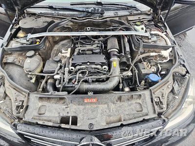 Zdjęcie 11 z 12 samochodu: 2014 MERCEDES-BENZ C 250 VIN:WDDGF4HB6EG237221 - miniatura