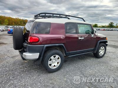Trzecie zdjęcie samochodu z tyłu: 2007 TOYOTA FJ CRUISER BASE VIN:JTEBU11F070043796 - miniatura