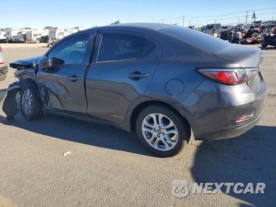 Drugie zdjęcie samochodu z przodu: 2018 TOYOTA YARIS IA BASE VIN:3MYDLBYV9JY311424 - miniatura