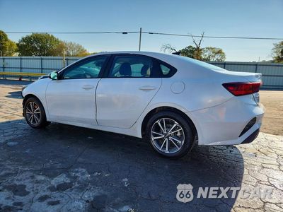Drugie zdjęcie samochodu z przodu: 2022 KIA FORTE LXS VIN:3KPF24AD8NE487878 - miniatura
