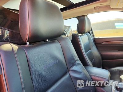 Zdjęcie 11 z 13 samochodu: 2019 JEEP GRAND CHEROKEE SUMMIT VIN:1C4RJFJG4KC646629 - miniatura