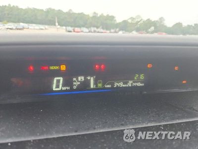 Zdjęcie 9 z 12 samochodu: 2012 TOYOTA PRIUS V THREE VIN:JTDZN3EU0C3145418 - miniatura