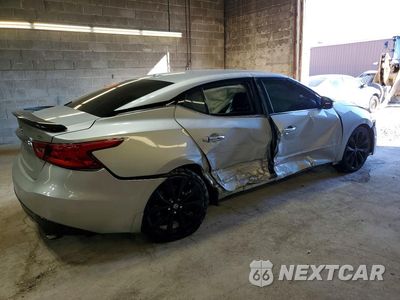 Trzecie zdjęcie samochodu z tyłu: 2017 NISSAN MAXIMA 3.5 SR VIN:1N4AA6AP9HC374011 - miniatura