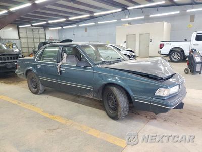 Czwarte zdjęcie samochodu z boku: 1996 BUICK CENTURY SPECIAL VIN:1G4AG55M5T6448014 - miniatura