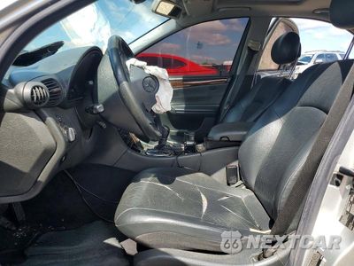 Zdjęcie 7 z 12 samochodu: 2004 MERCEDES-BENZ C 240 VIN:WDBRF61J24A593469 - miniatura
