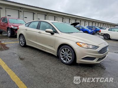 Czwarte zdjęcie samochodu z boku: 2017 FORD FUSION SE HYBRID VIN:3FA6P0LU8HR381599 - miniatura