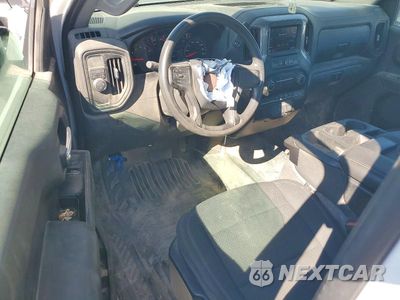 Zdjęcie 8 z 12 samochodu: 2021 CHEVROLET SILVERADO C1500 VIN:3GCNWAEF8MG391133 - miniatura
