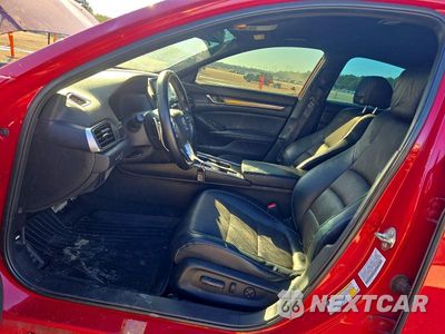 Zdjęcie 7 z 13 samochodu: 2018 HONDA ACCORD SPORT VIN:1HGCV1F31JA263875 - miniatura