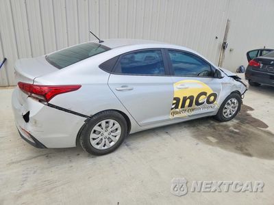 Trzecie zdjęcie samochodu z tyłu: 2021 HYUNDAI ACCENT SE VIN:3KPC24A6XME131984 - miniatura