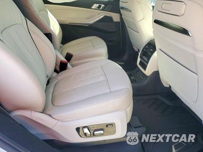 Zdjęcie 11 z 13 samochodu: 2024 BMW X7 XDRIVE40I VIN:5UX23EM07R9S99372 - miniatura