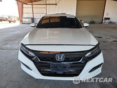 Piąte zdjęcie samochodu w środku: 2018 HONDA ACCORD SPORT VIN:1HGCV2E39JA049224 - miniatura