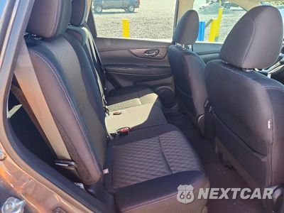 Zdjęcie 11 z 13 samochodu: 2019 NISSAN ROGUE SV VIN:5N1AT2MT3KC737704 - miniatura