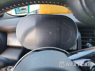 Zdjęcie 9 z 13 samochodu: 2021 MINI COOPER VIN:WMWWJ3C05M3M07205 - miniatura