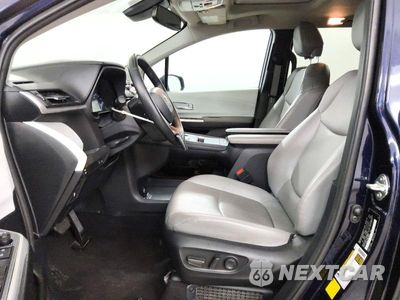 Zdjęcie 7 z 13 samochodu: 2025 TOYOTA SIENNA XLE 8-PASSENGER VIN:5TDYRKEC6SS238586 - miniatura