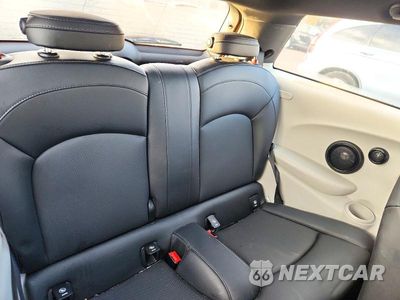 Zdjęcie 10 z 12 samochodu: 2017 MINI COOPER VIN:WMWXP5C31H3C64626 - miniatura