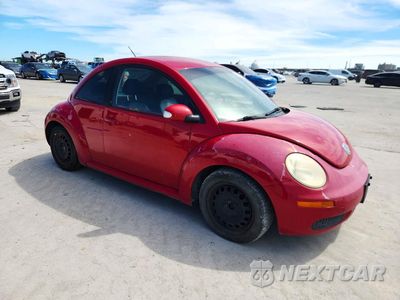 Czwarte zdjęcie samochodu z boku: 2010 VOLKSWAGEN NEW BEETLE VIN:3VWPW3AG1AM010297 - miniatura