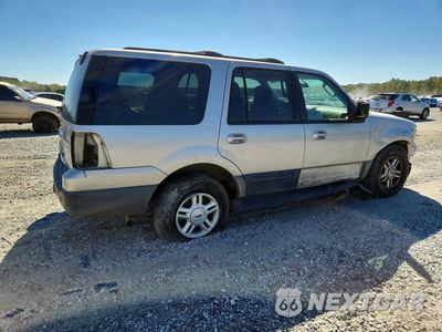 Trzecie zdjęcie samochodu z tyłu: 2004 FORD EXPEDITION XLT VIN:1FMEU15W24LB14417 - miniatura