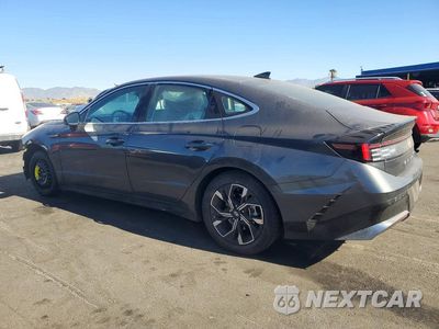 Drugie zdjęcie samochodu z przodu: 2024 HYUNDAI SONATA SEL VIN:KMHL64JA7RA403552 - miniatura