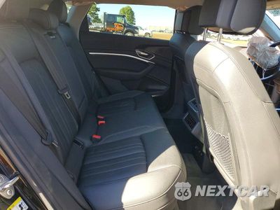 Zdjęcie 10 z 12 samochodu: 2021 AUDI E-TRON PREMIUM PLUS VIN:WA1LAAGE6MB028990 - miniatura