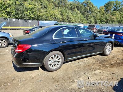 Trzecie zdjęcie samochodu z tyłu: 2018 MERCEDES-BENZ E 300 4MAT VIN:WDDZF4KB1JA458272 - miniatura
