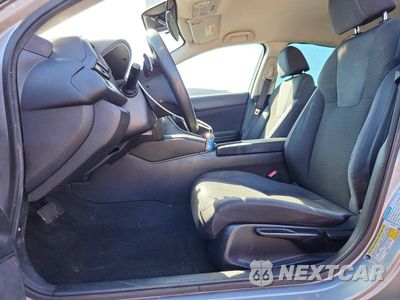 Zdjęcie 7 z 12 samochodu: 2019 HONDA INSIGHT LX VIN:19XZE4F11KE025791 - miniatura