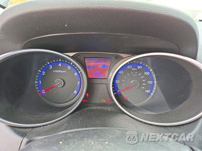 Zdjęcie 9 z 12 samochodu: 2015 HYUNDAI TUCSON GLS VIN:KM8JT3AF0FU064973 - miniatura