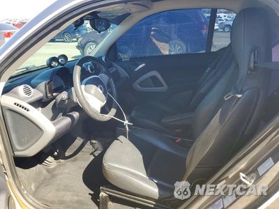 Zdjęcie 7 z 13 samochodu: 2014 SMART FORTWO VIN:WMEEJ9AA7EK732928 - miniatura