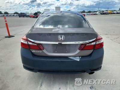 Zdjęcie 6 z 12 samochodu: 2017 HONDA ACCORD EX VIN:1HGCR2F78HA275013 - miniatura
