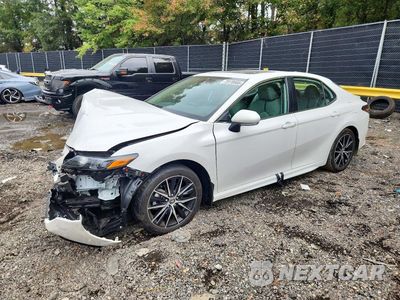 2024 TOYOTA CAMRY HYBRID SE 4T1S31AK9RU078459 - główne zdjęcie licytacji z USA - miniatura