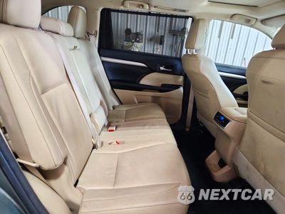 Zdjęcie 10 z 12 samochodu: 2017 TOYOTA HIGHLANDER XLE VIN:5TDJZRFH7HS369569 - miniatura