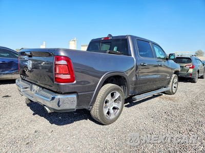 Trzecie zdjęcie samochodu z tyłu: 2021 RAM 1500 LARAMIE VIN:1C6SRFJT4MN818230 - miniatura