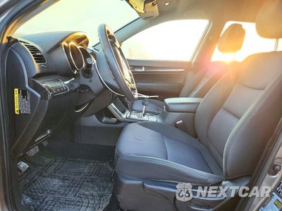Zdjęcie 7 z 12 samochodu: 2011 KIA SORENTO LX VIN:5XYKTDA17BG148304 - miniatura