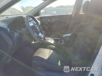 Zdjęcie 7 z 13 samochodu: 2018 NISSAN ROGUE SV VIN:5N1AT2MT6JC798334 - miniatura