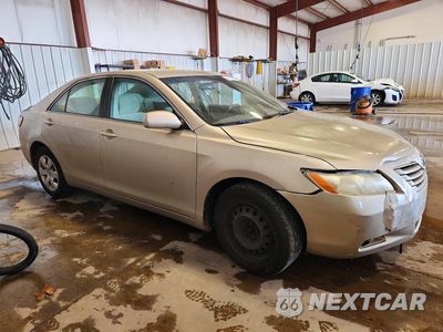 Czwarte zdjęcie samochodu z boku: 2007 TOYOTA CAMRY LE VIN:4T1BE46K17U080840 - miniatura