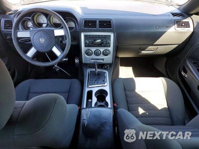Zdjęcie 8 z 12 samochodu: 2010 DODGE CHALLENGER SE VIN:2B3CJ4DV1AH218907 - miniatura