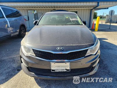 Piąte zdjęcie samochodu w środku: 2017 KIA OPTIMA LX VIN:5XXGT4L30HG141146 - miniatura